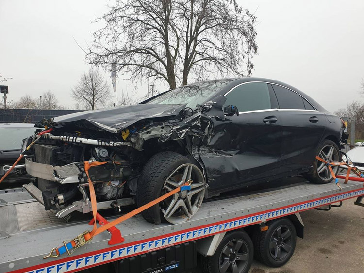 KFZ Sachverständiger Kerpen Mercedes Totalschaden